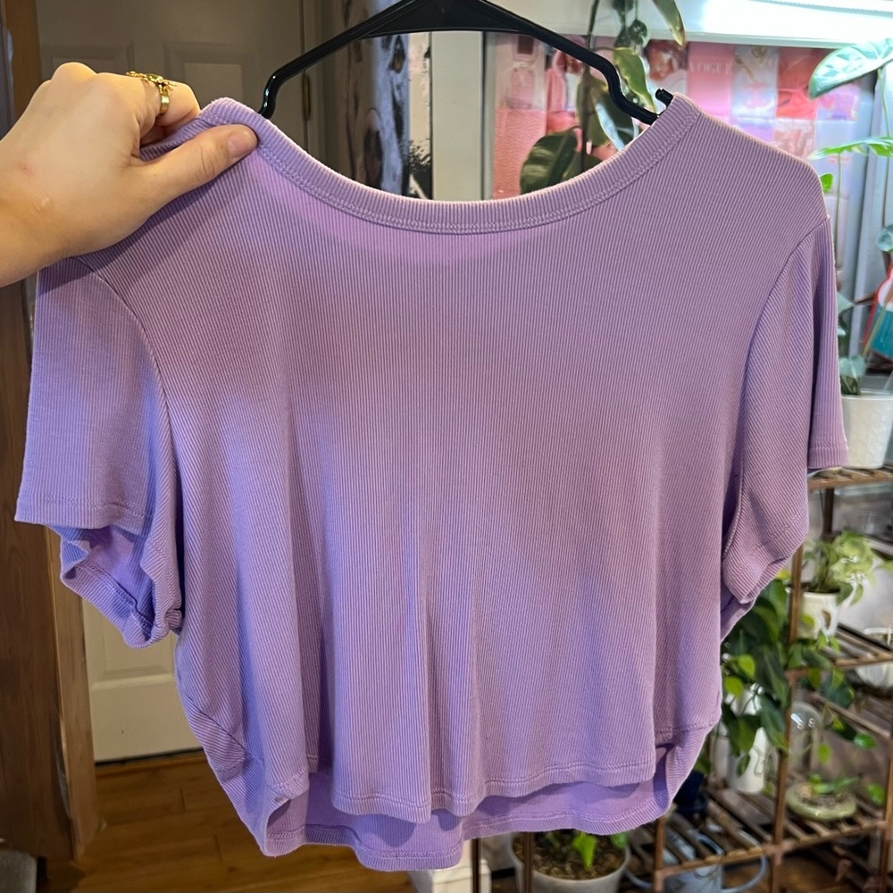 All in Motion Lavender Ribbed Athletic Crop Top Medium NWOT